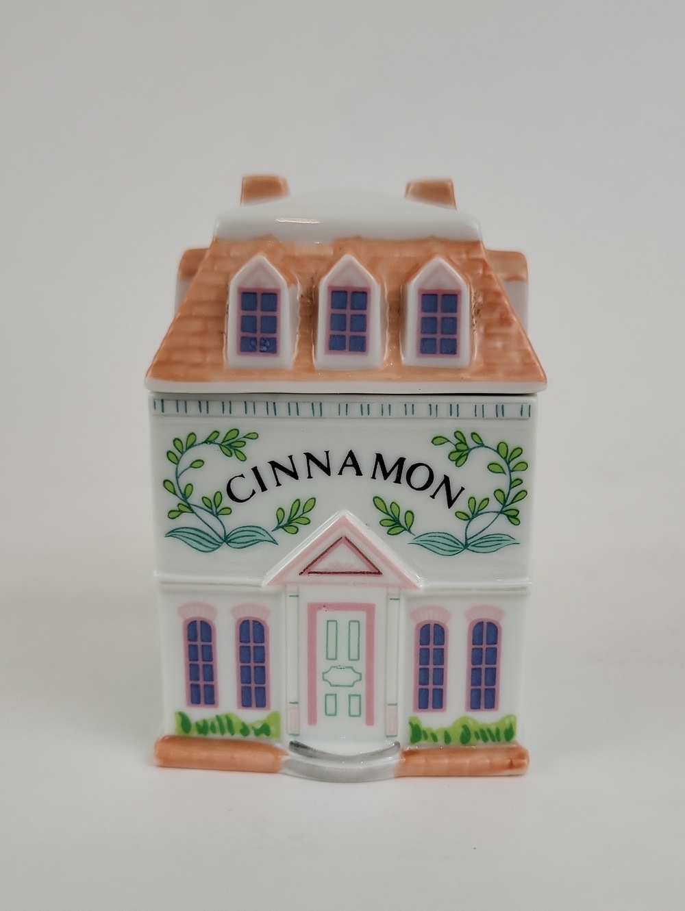 The Lenox 1989 Spice Collection Cinnamon House